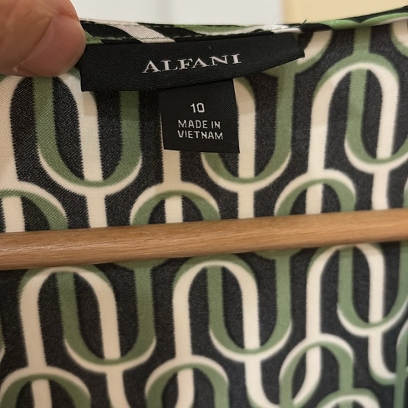 Alfani Wrap Midi Dress NWT. Size 10.  Satin soft. Green, black, white geometric - Picture 7 of 7
